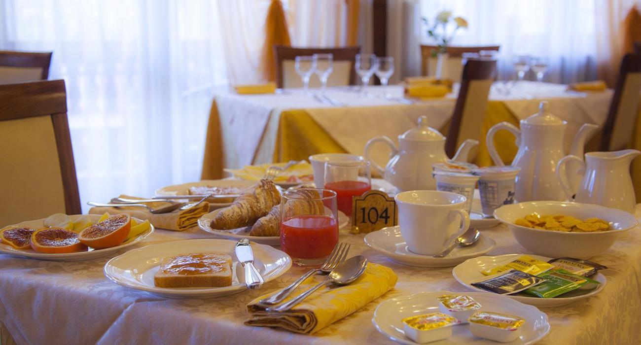 Hotel Dama Bianca Valtournenche Ngoại thất bức ảnh
